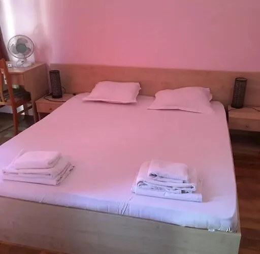 3 Bedroom With Pool Views At Arcadia Complex * Slăntjev Brjag